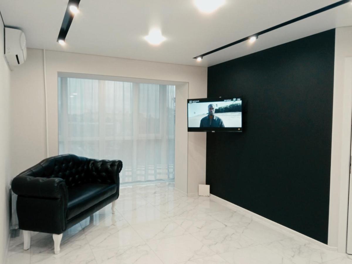 Vip Апартаменты. Центр, Проспект Мира 35 Kryvyi Rih Exterior photo